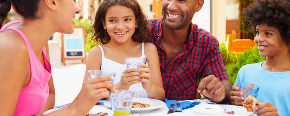 Eating out with kids; the DOs and DON’Ts